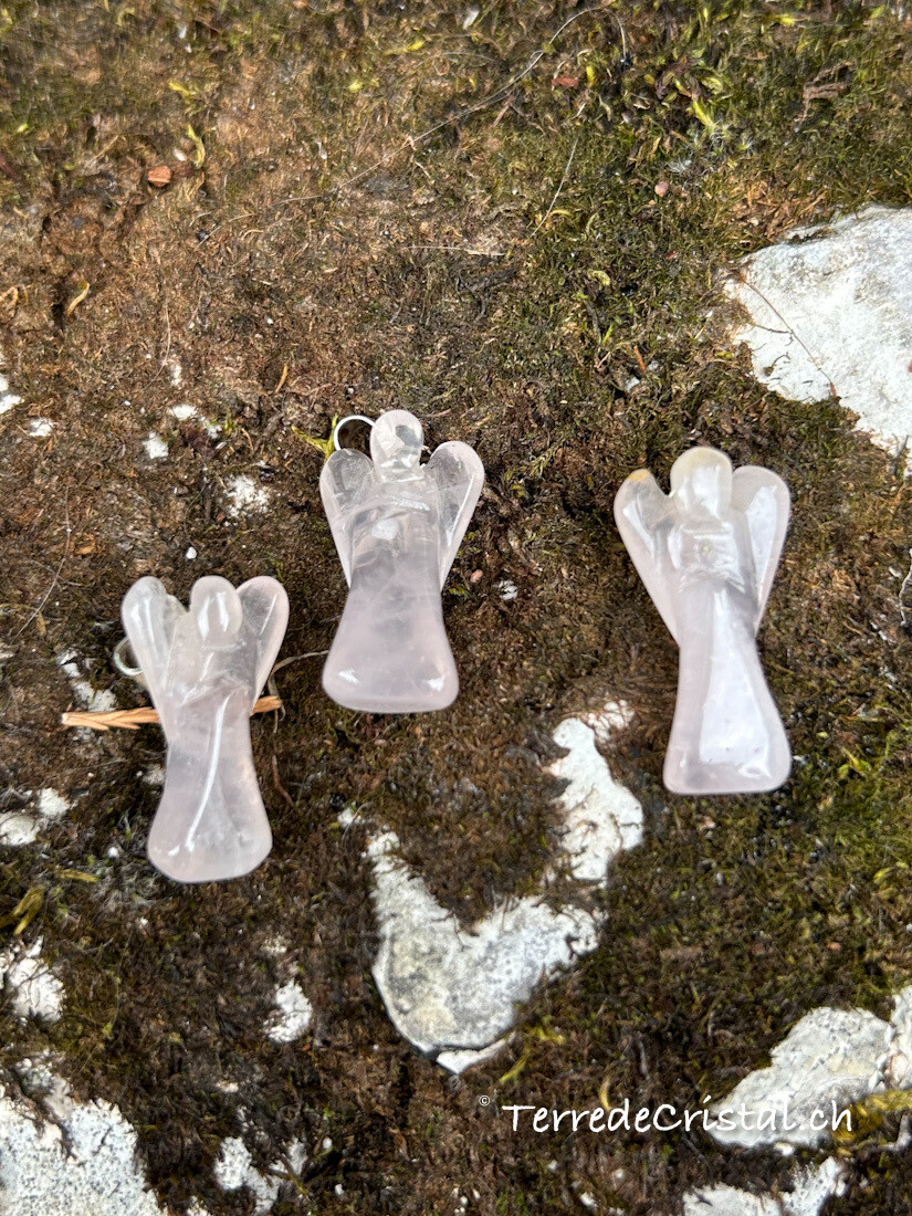 Pendentif ange en Quartz rose