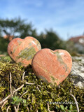 Coeur en Pierre de Lune orangée avec inclusions