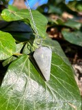 Pendule hexagonal en Labradorite