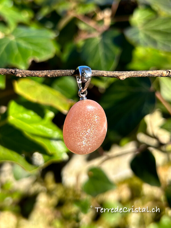 Pendentif en Pierre de lune orangée