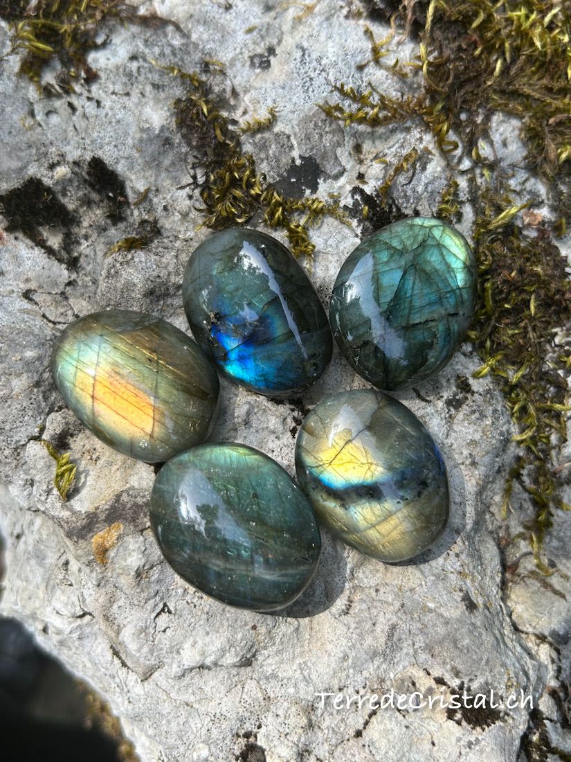 Labradorite plate
