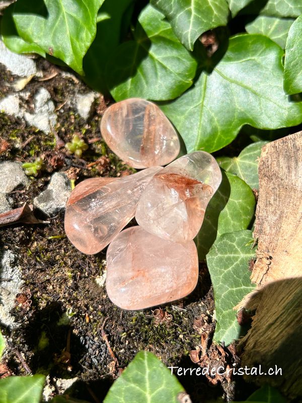 Quartz hématoïde rouge roulée