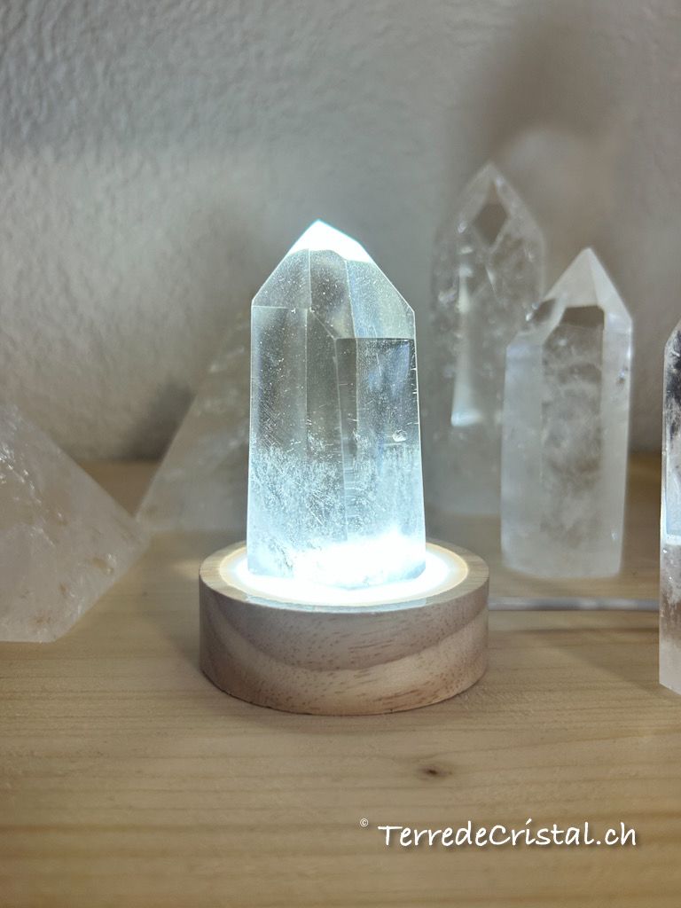 Socle lumineux pour pierres