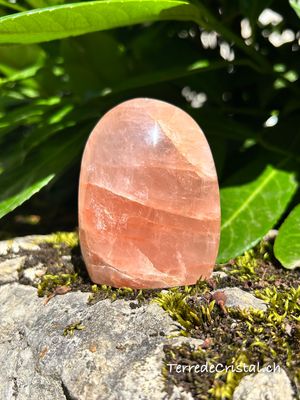 Menhir en Quartz hématoïde rouge
