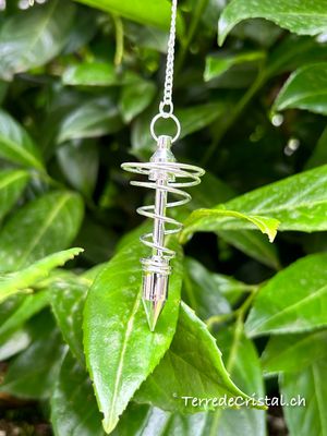 Pendule spirale argenté