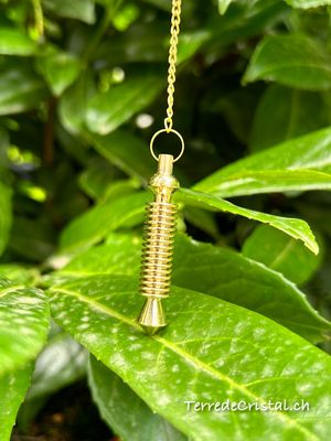 Pendule égyptien doré