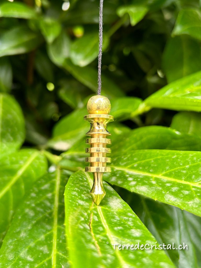 Pendule Isis doré