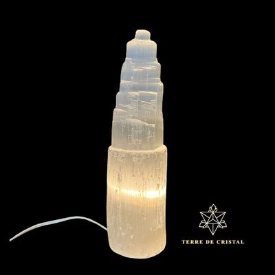 Lampe tour en Sélénite