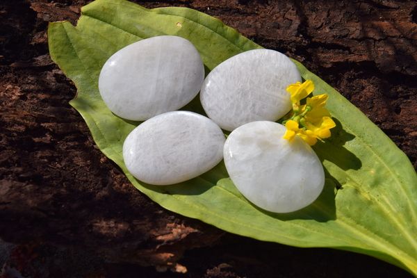 Pierre de lune blanche