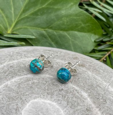 Clous d&#39;oreilles en Chrysocolle
