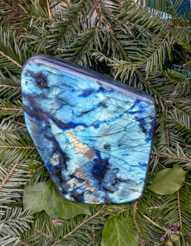 Menhir en Labradorite à choix, Poids: 2130 gr