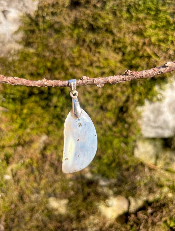 Pendentif en Ambre blanc