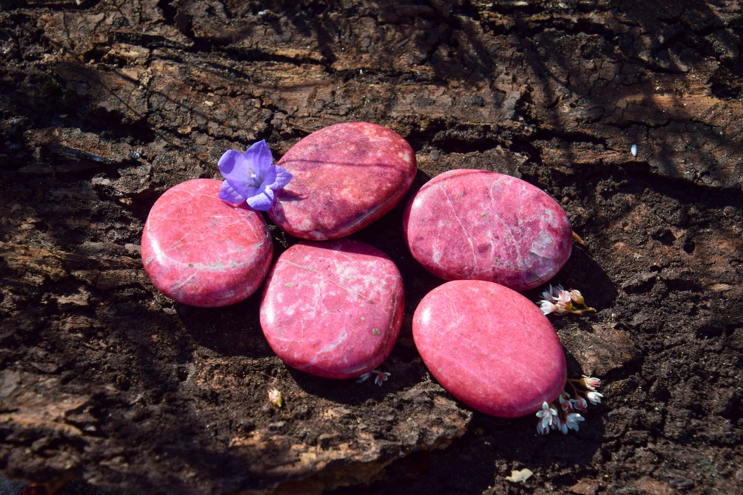 Thulite plate