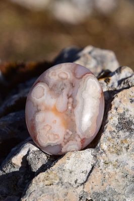 Galet en Agate fleur
