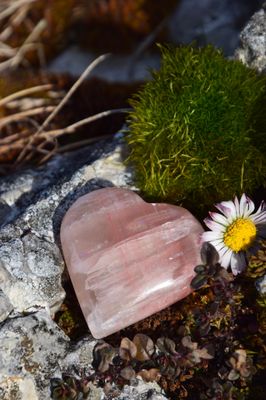 Coeur en Calcite rose