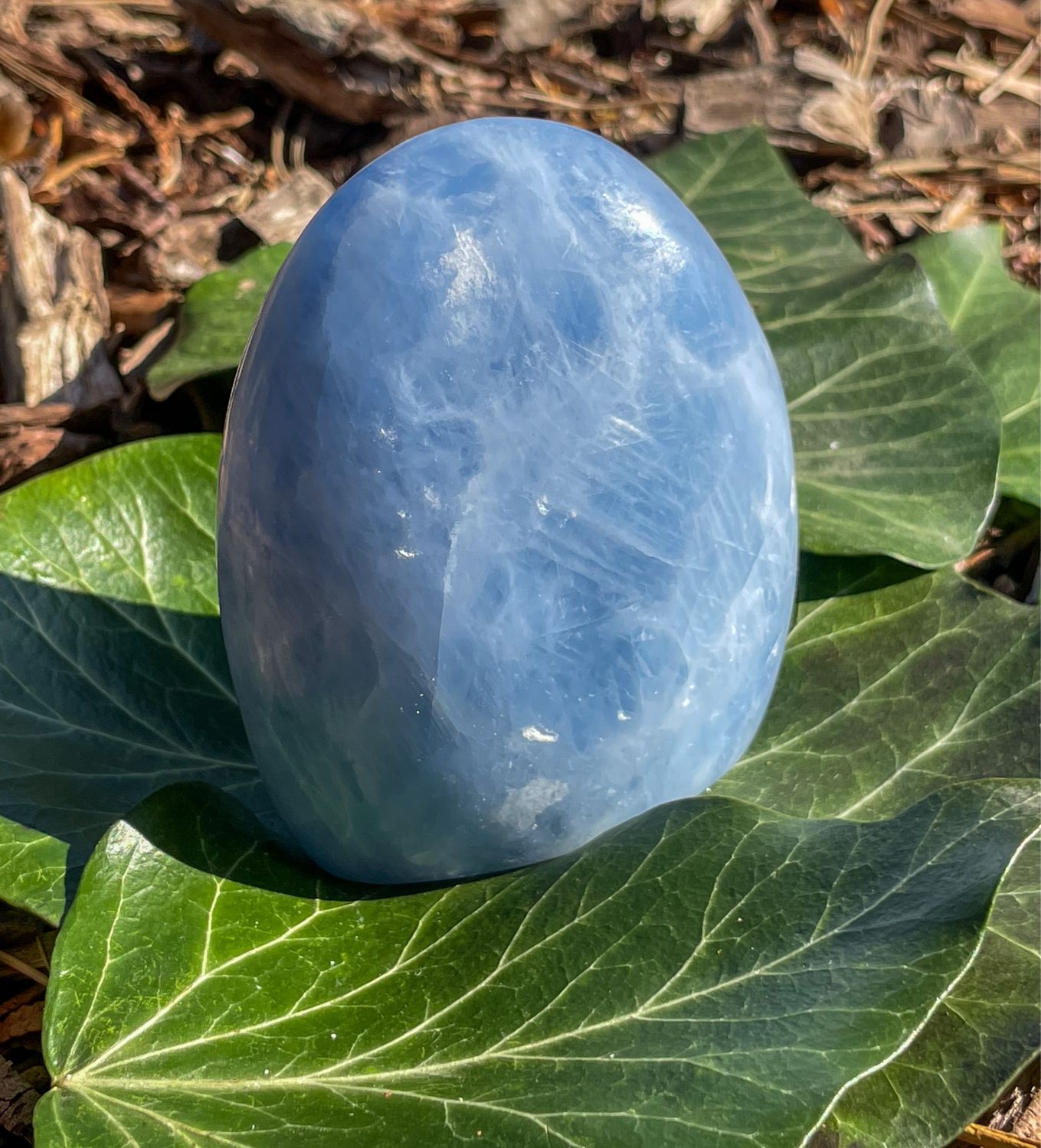 Menhir en Calcite bleue Menhir en Calcite bleue