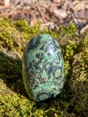 Menhir en Jaspe kambaba