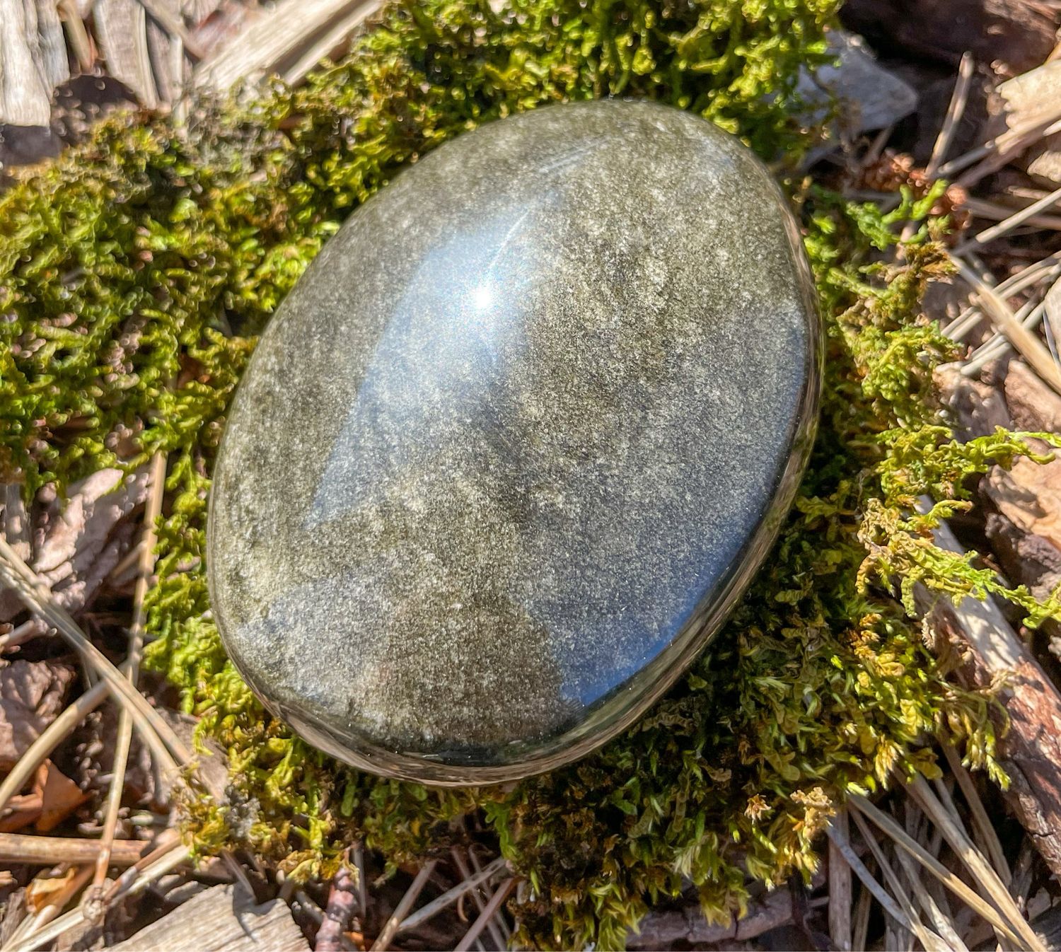 Galet en Obsidienne dorée