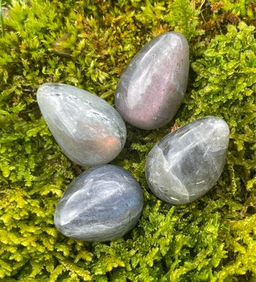 Œuf en Labradorite