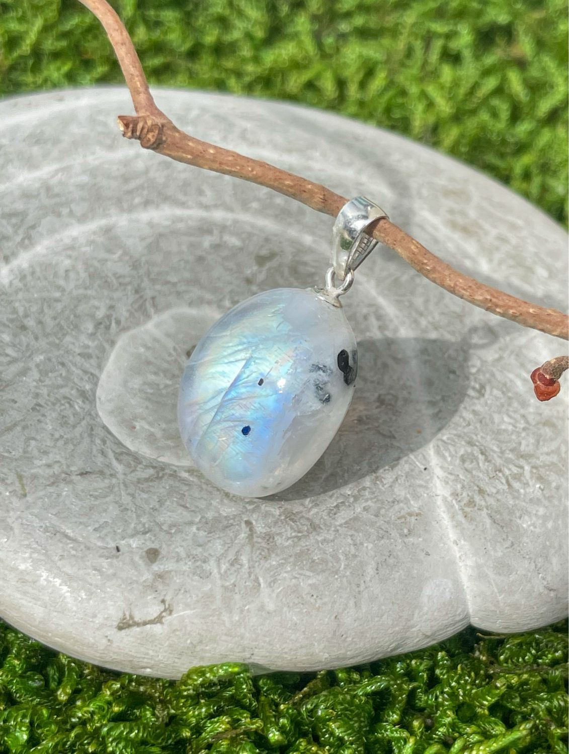 Pendentif en Pierre de lune blanche, arc-en-ciel