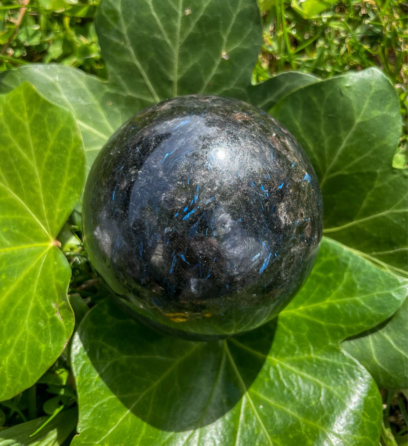 Boule en Anthophyllite