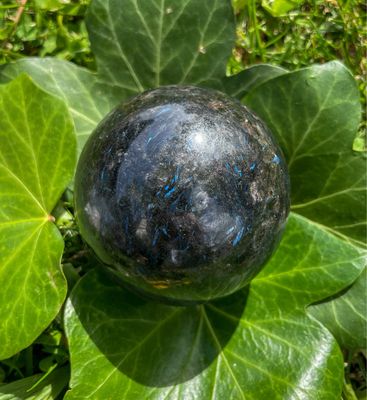 Boule en Anthophyllite