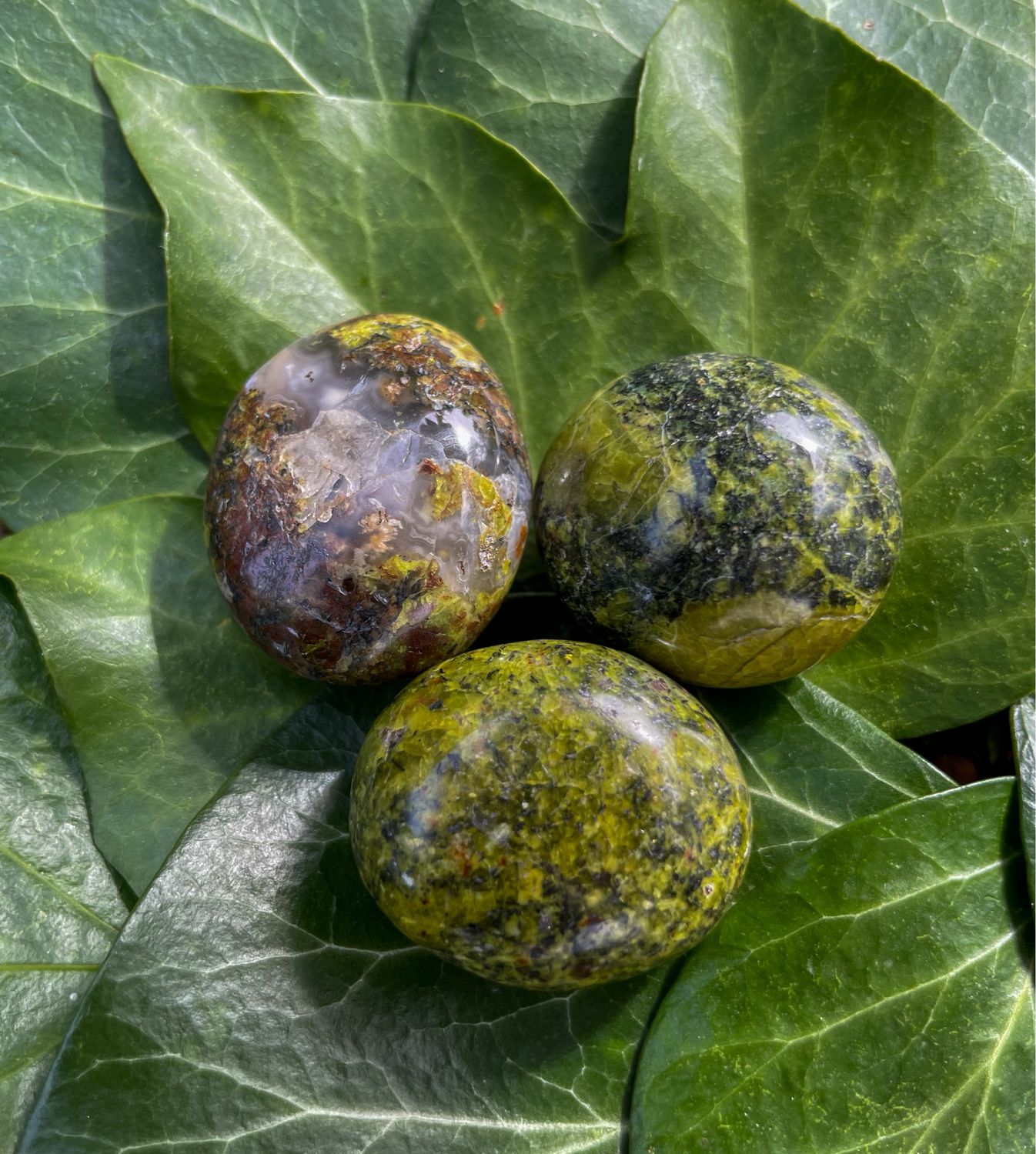 Opale verte roulée