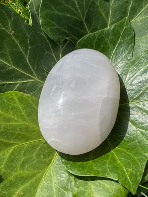 Galet en  Pierre de lune blanche