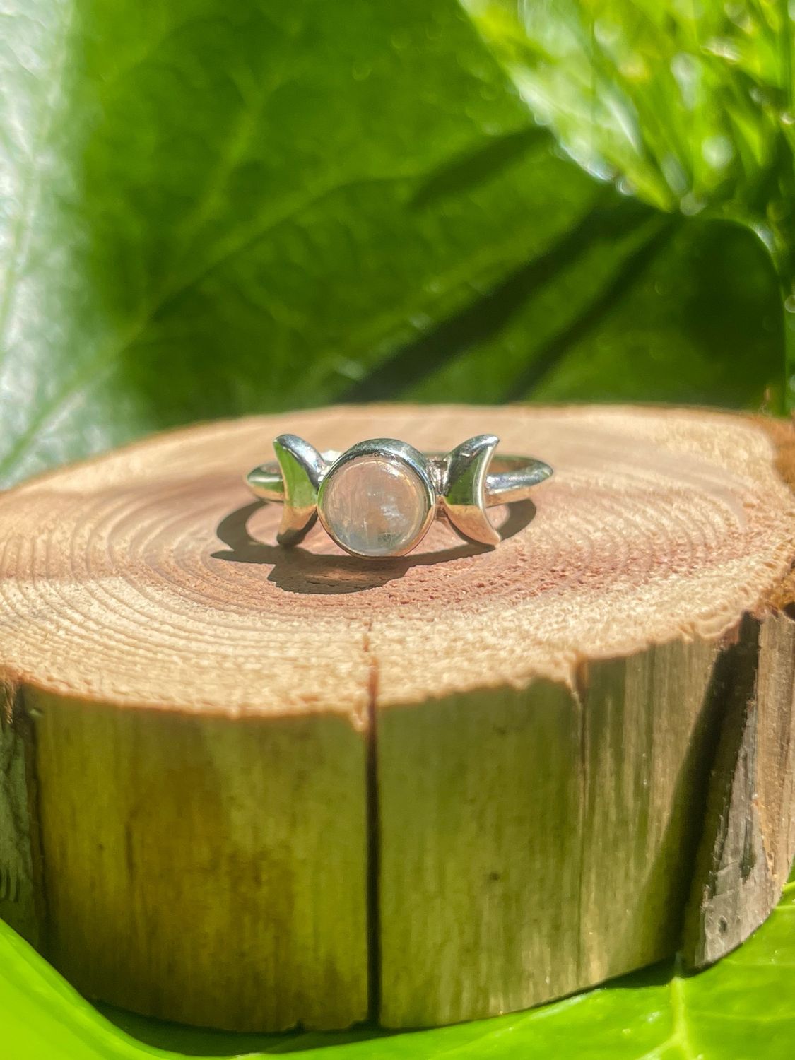 Bague lune en Pierre de lune blanche