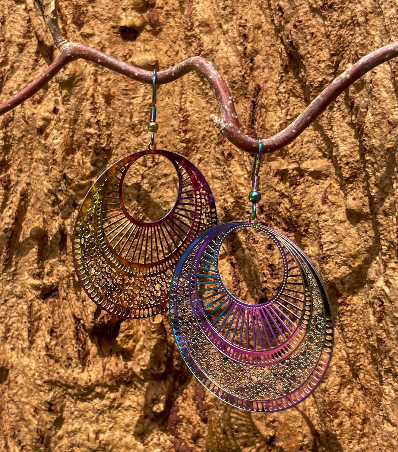 Boucles d'oreilles arc-en-ciel en métal