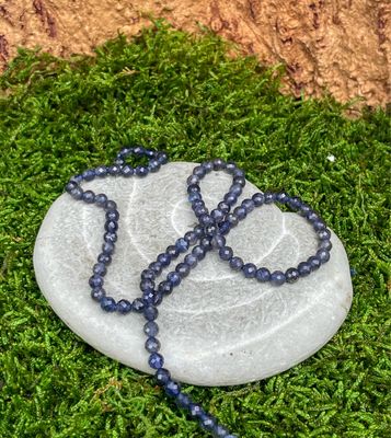 Rang de Iolite facettée 4 mm