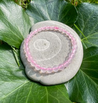 Bracelet en Quartz rose mat 6 mm Bracelet en Quartz rose mat 6 mm
