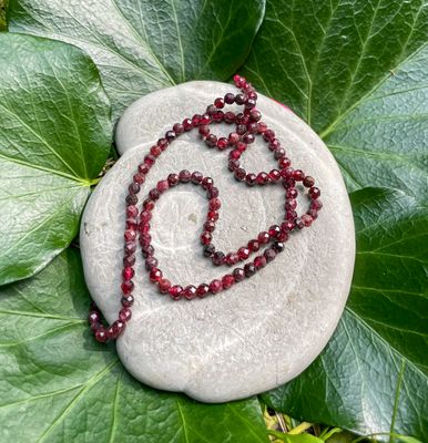 Rang de Tourmaline rose facettée 3-4 mm