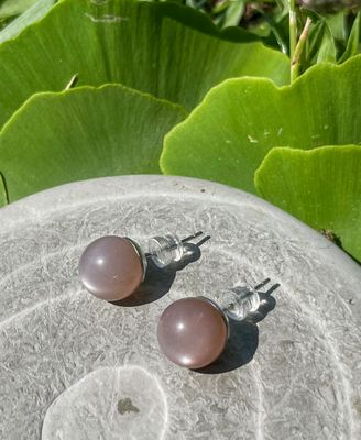 Clous d&#39;oreilles en Pierre de lune orangée