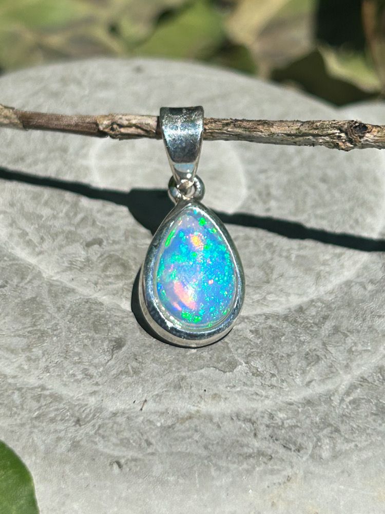 Pendentif en Opale Welo