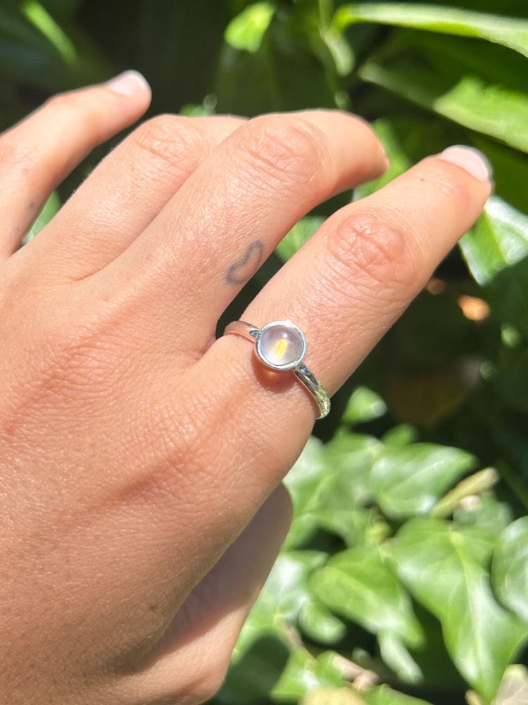 Bague en Pierre de lune blanche ronde