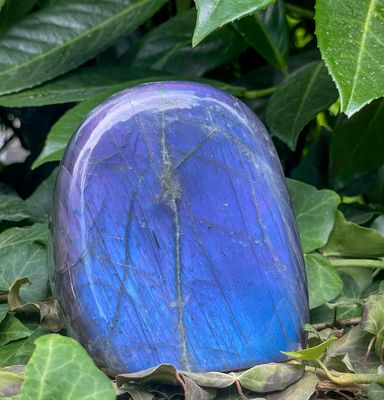 Menhir en Labradorite