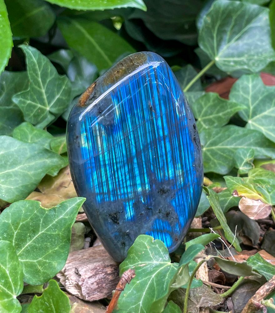 Menhir en Labradorite