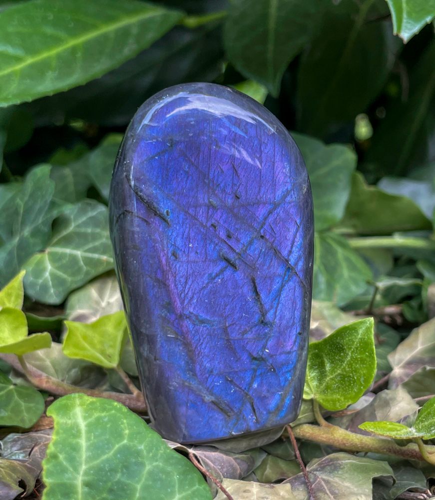 Menhir en Labradorite