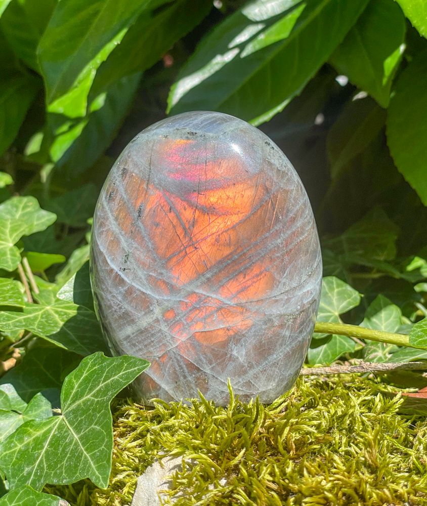Menhir en Labradorite