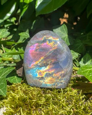 Menhir en Labradorite