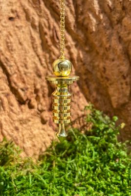 Pendule Isis doré
