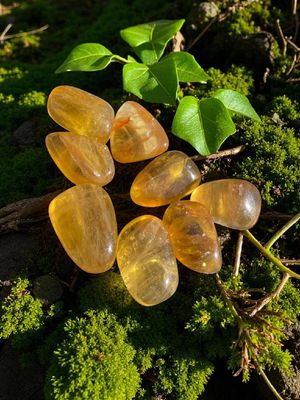 Fluorite jaune roulée