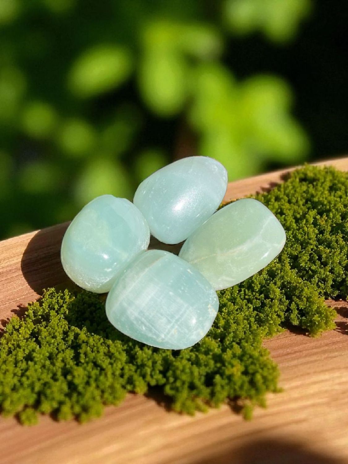 Calcite pistache roulée