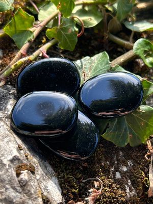Obsidienne noire plate