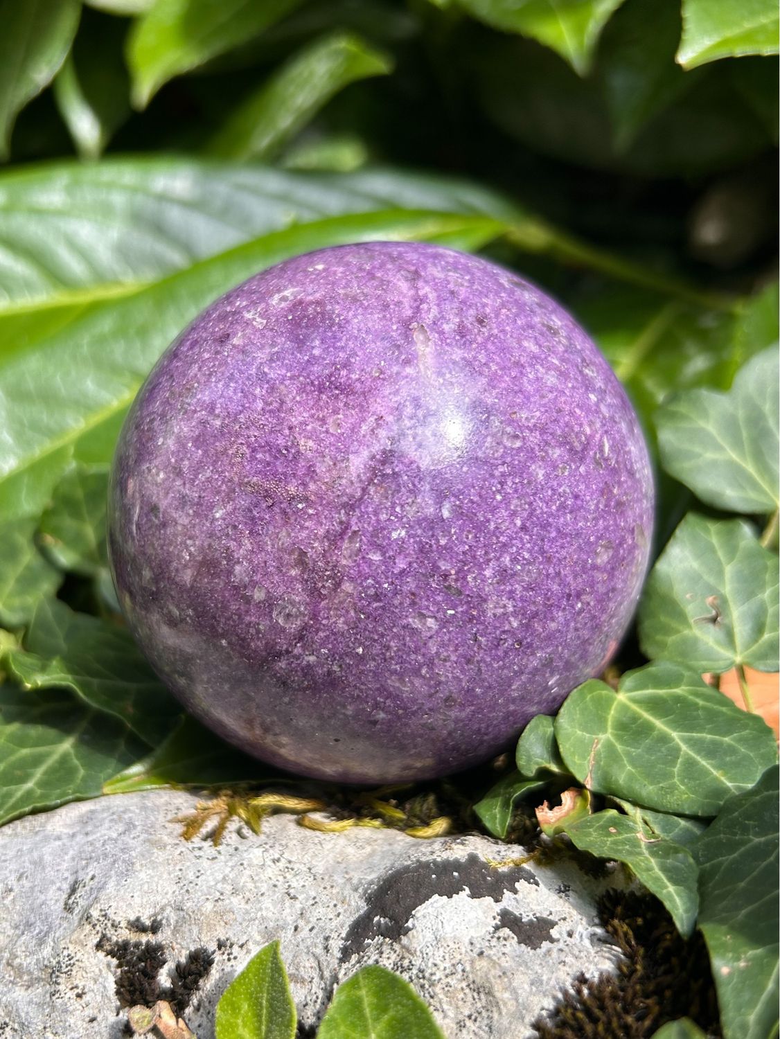 Boule en Lépidolite