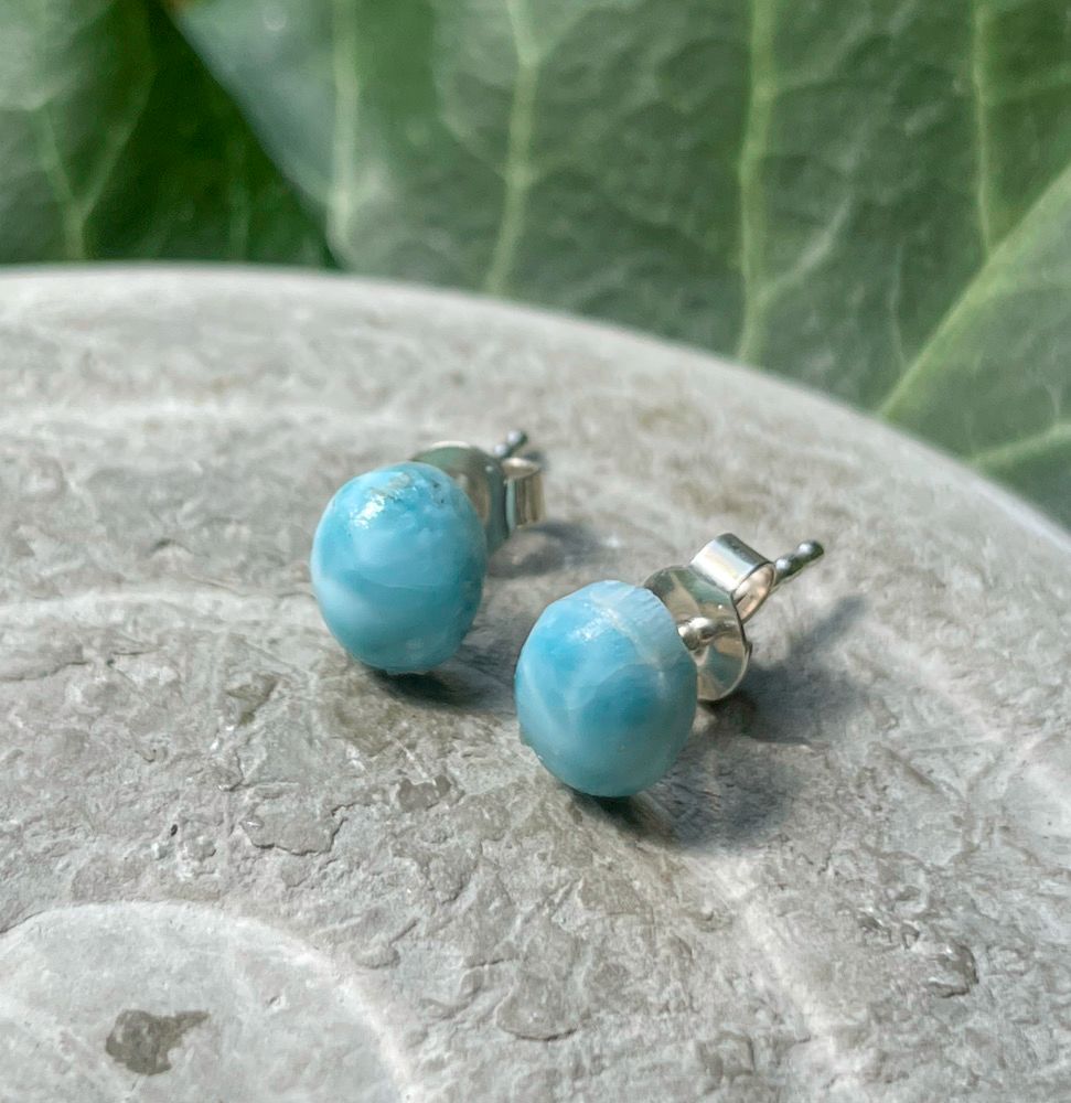 Clous d&#39;oreilles en Larimar