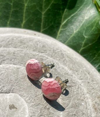 Clous d’oreilles en Rhodochrosite