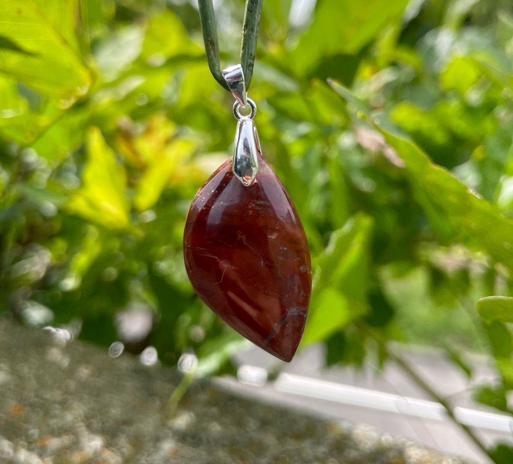 Pendentif en Jaspe rouge