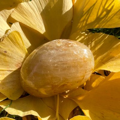 Galet en Quartz hématoïde jaune